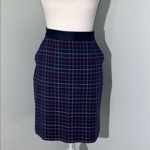 Tommy Hilfiger‘s plaid  skirt